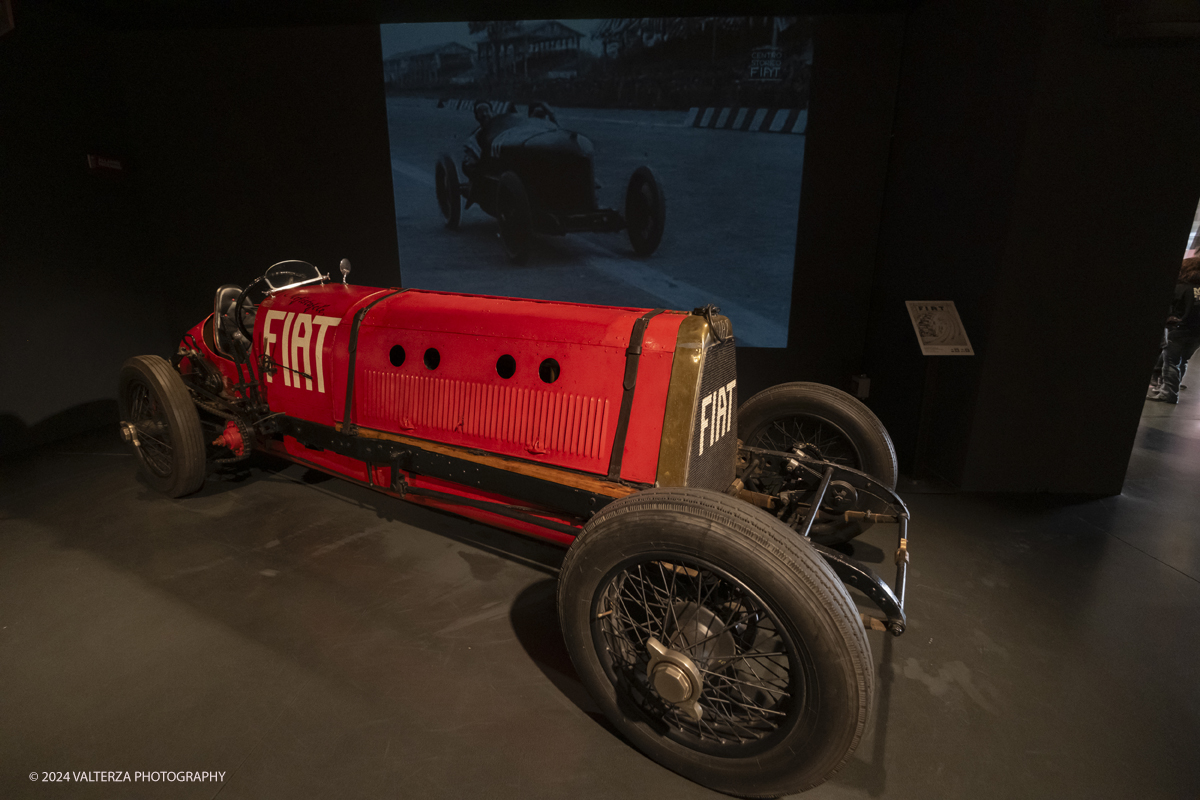 _DSF9658.jpg - Turin. Turin. On the occasion of the 125th anniversary of the foundation of FIAT, the MAUTO - National Automobile Museum presents the exhibition 125 TIMES FIAT. Modernity through the FIAT imagination that traces the long and fascinating history of the Turin car factory. The Fiat SB4 Eldridge, better known as "Mefistofele", is a racing car, designed for the conquest of speed records and built in 1924 by Ernest Eldridge.