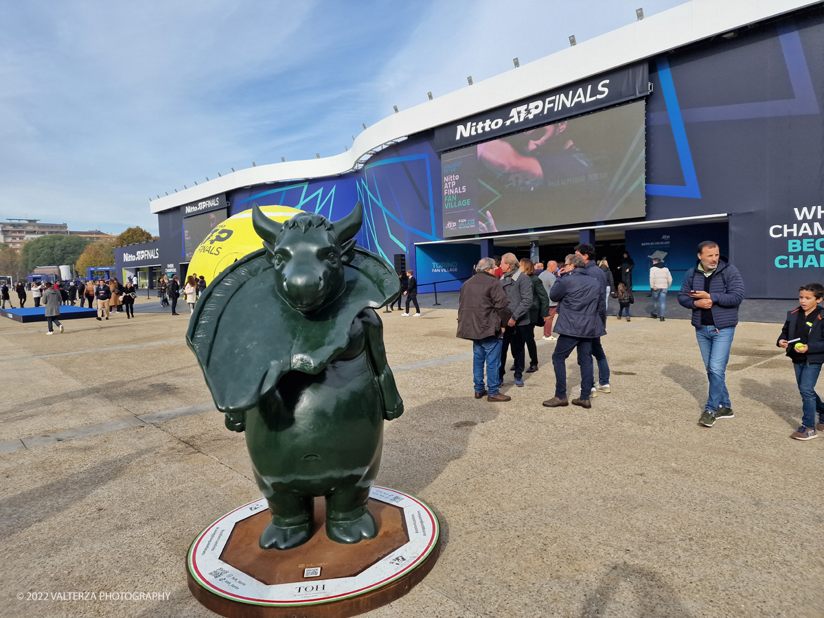 20221112_120223.jpg - 12/1/2022. Torino.  Le 8 coppie dei campioni del doppio hanno inaugurato questa mattina il Fan Village delle Nitto Atp Finals di Torino presenti le istituzioni dello sport , Il presidente dell'ATP Andrea Gaudenzi,  Isidoro Alvisi vicepresidente Fit l'Assessore allo sport regione Piemonte  Ricca Fabrizio ed il sindaco della cittÃ  Lo Russo.