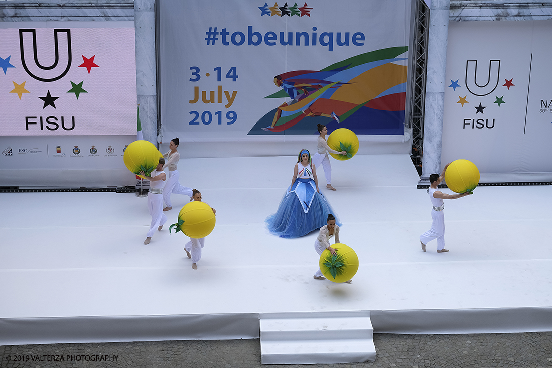 DSCF7218.jpg - 4/06/2019.Torino, Cerimonia di accensione della fiaccola del sapere della 30esima Universiade Estiva Napoli 2019. Nella foto  coreografia della cerimonia di presentazione del progetto