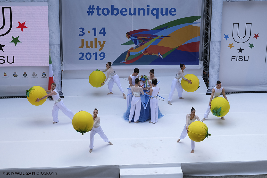 DSCF7237.jpg - 4/06/2019.Torino, Cerimonia di accensione della fiaccola del sapere della 30esima Universiade Estiva Napoli 2019. Nella foto  coreografia della cerimonia di presentazione del progetto