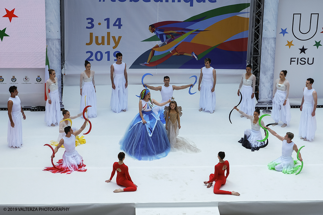 _DSF6157.jpg - 4/06/2019.Torino, Cerimonia di accensione della fiaccola del sapere della 30esima Universiade Estiva Napoli 2019. Nella foto coreografia della cerimonia di presentazione del progetto