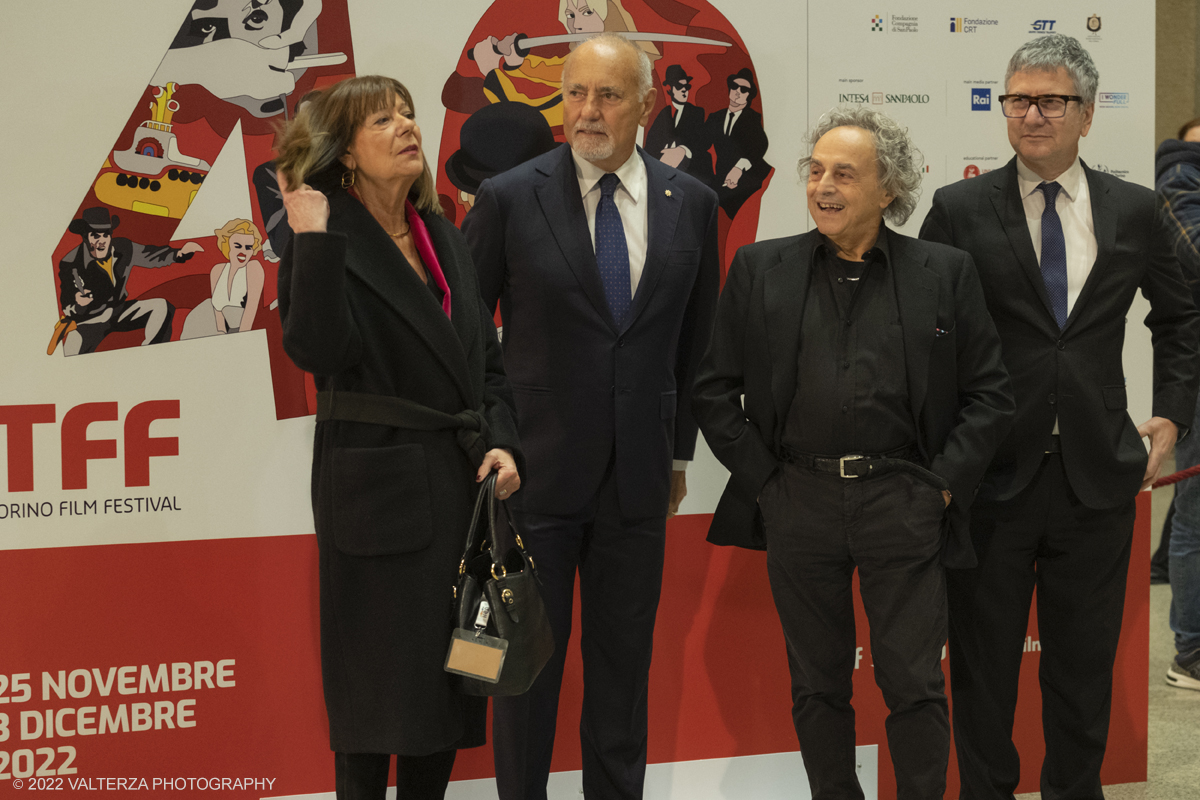 _DSF9026-2.jpg - 25/11/2022. Torino. Teatro Regio, Photocall per l'inaugurazione del 40mo TFF. Nella foto Gianna Pentenero assessore al comune di Torino, Enzo Ghigo Presidente del Museo Nazionlale del Cinema e Domenico De Gaetano Direttore del Muse, Ugo Nespolo artista creatore del manifesto lee TFF