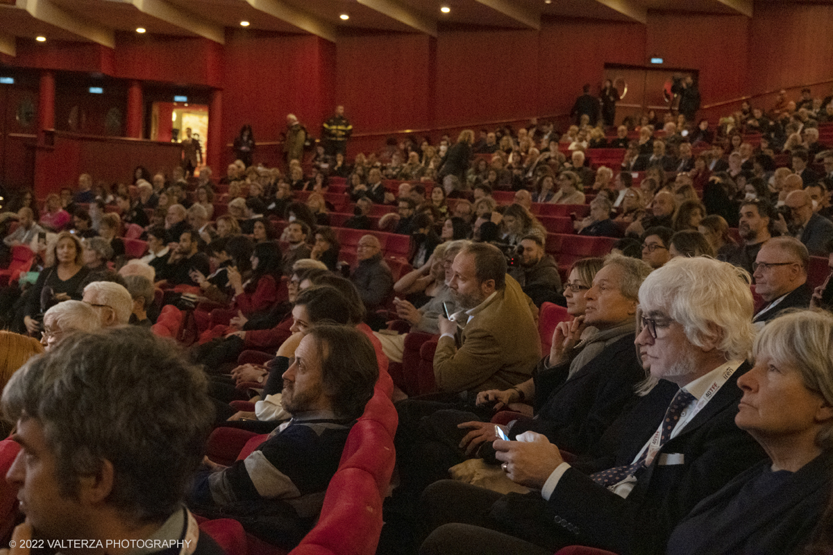 _DSF9286.jpg - 25/11/2022. Torino. Teatro Regio, Photocall per l'inaugurazione del 40mo TFF. Nella foto  il pubblco del Teatro Regio presente all'evento