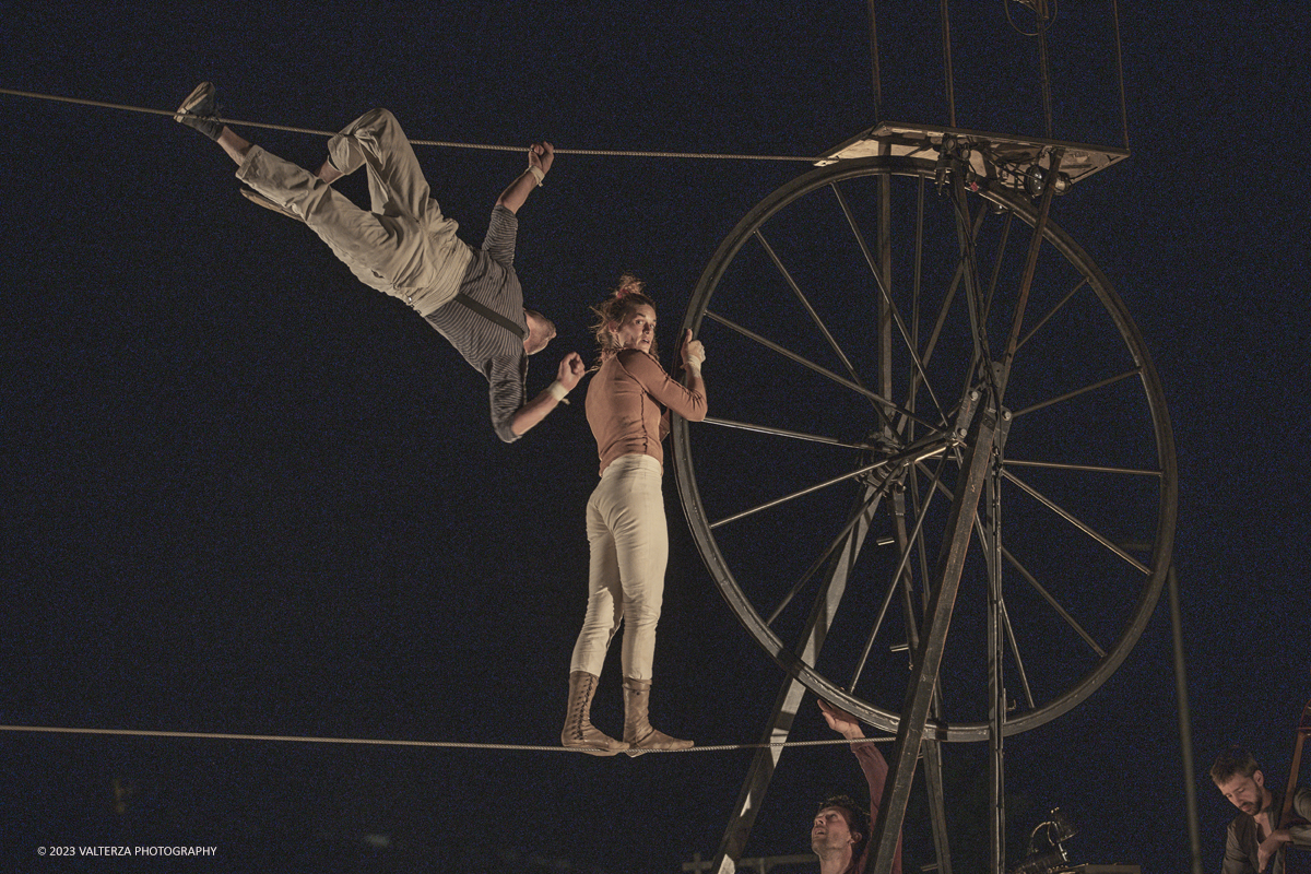 _G5A7302.jpg - 10/06/2023. Torino, Vauda Grande. Lo straordinario e suggestivo spettacolo Sodade, Ã¨ stato portato in scena dalla compagnia francese Cirque Rouages protagonisti quattro acrobati e 2 musicisti