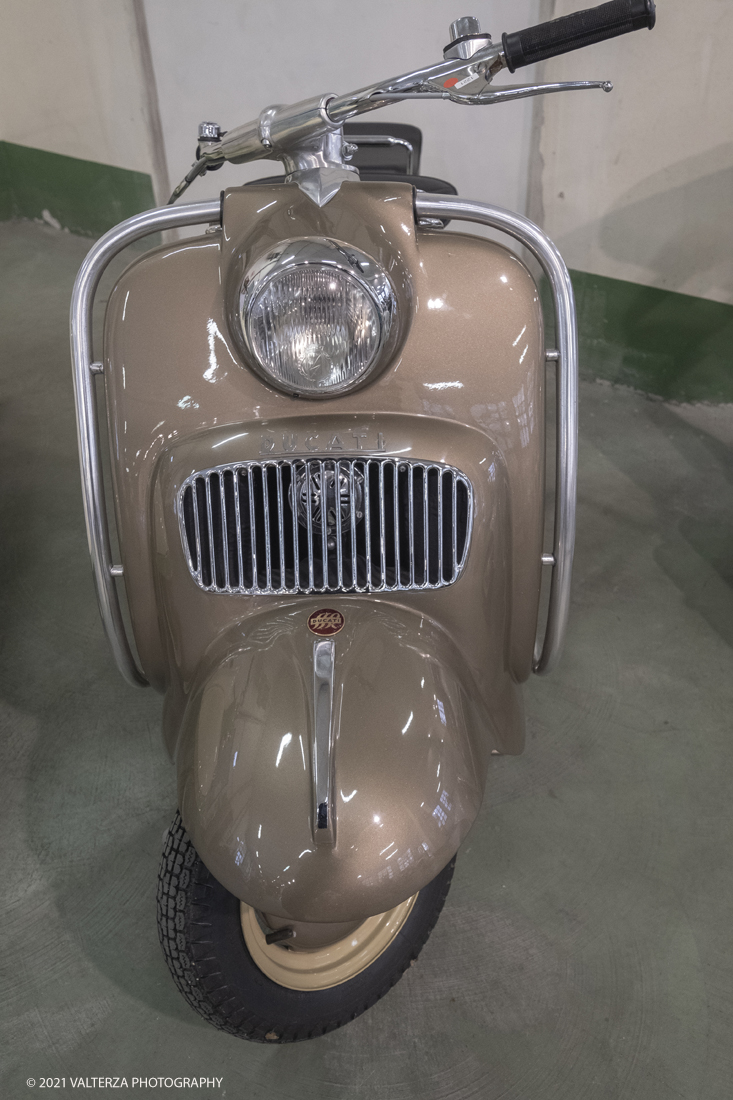 _DSF9362.jpg - 19/04/2021.Torino. Ducati Cruiser; 1952-1953. Al Salone di Milano del gennaio 1952 lo scooter che desta il piÃ¹ elevato interesse Ã¨ il Cruiser della Ducati; un modello all â€™avanguardia dotato di una meccanica sofisticata