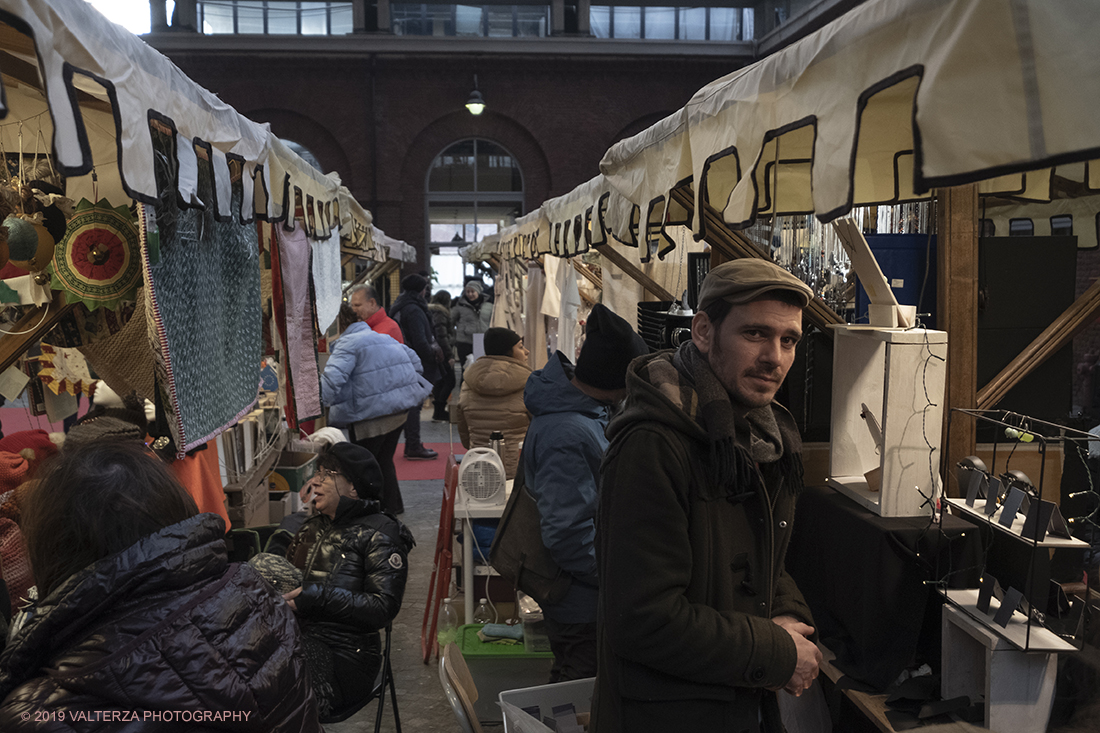 _DSF0625.jpg - 08/12/2019. Torino. La cittÃ  si prepara per la grande celebrazione di fine anno. Nella foto mercatino di Natale al cortile del Maglio.