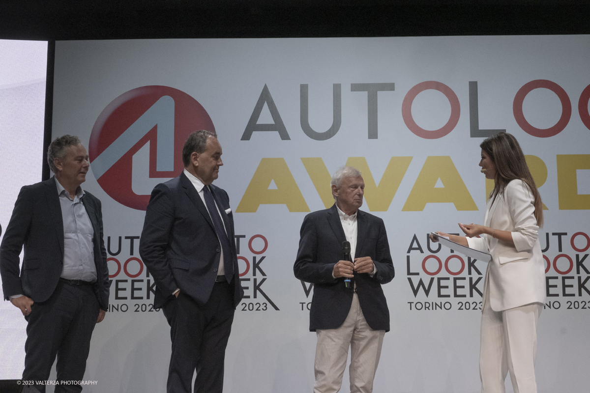 _DSF4074.jpg - 04/09/20223. Torino. Si sono tenuti presso le OGR gli Autolook Awards, le premiazioni dedicate al mondo del motorsport. Nella foto Federica Masolin intervista Ercole Colombo