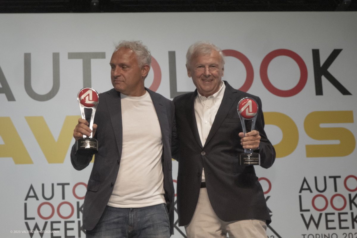 _DSF4181.jpg - 04/09/20223. Torino. Si sono tenuti presso le OGR gli Autolook Awards, le premiazioni dedicate al mondo del motorsport. Nella foto Ercole Colombo e Roberto Piccinini con il Photography Autolook Award