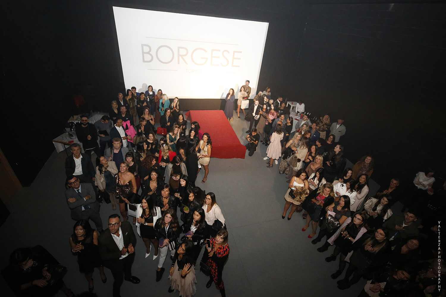 _X9B2167.jpg - 12/10/2019. Torino. Winter '19 Fashion Party al Loft di Via Cervino per il lancio di una nuova linea di prodotto.. Gli ospiti e la festa.