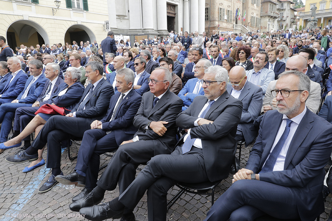 _G3I4986.jpg - 20/09/2019. Bra. Inaugurazione di Cheese 2019 con la presenza della ministra dell'agricoltura Teresa Bellanova.. Nella foto piazza Caduti della libertÃ  gremita per l'evento.