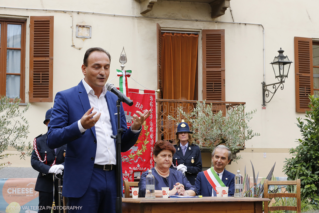 _X9B1672.jpg - 20/09/2019. Bra. Inaugurazione di Cheese 2019 con la presenza della ministra dell'agricoltura Teresa Bellanova.. Nella foto 'intervento del presidente della regione Alberto Cirio