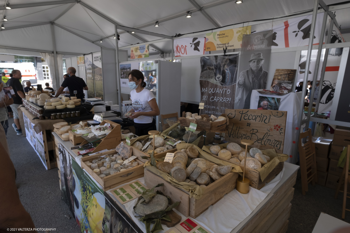 _DSF7364.jpg - 17/09/2021. Bra. Cheese Ã¨  la piÃ¹ importante fiera italiana dedicata al formaggio ai latticini ed al latte crudo. Nella foto stand dedicati ai formaggi delle diverse regioni italiane.