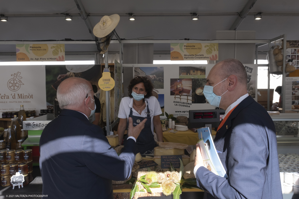 _DSF7519.jpg - 17/09/2021. Bra. Cheese Ã¨  la piÃ¹ importante fiera italiana dedicata al formaggio ai latticini ed al latte crudo. Nella foto stand di una delle due aree denominate Mercato del Formaggio