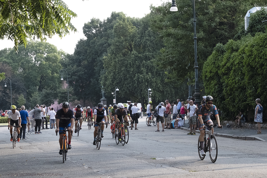 _DSF1675.jpg - 26-07-2019. Torino, cicling,prova a cronometro al Parco del Valentino. Nella foto gli atleti in gara durante il giro di prova del circuito.