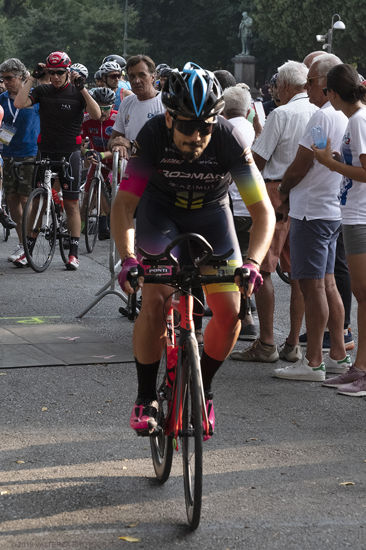 _DSF1775.jpg - 26-07-2019. Torino, cicling,prova a cronometro al Parco del Valentino. Nella foto atleti al via della gara a cronometro.