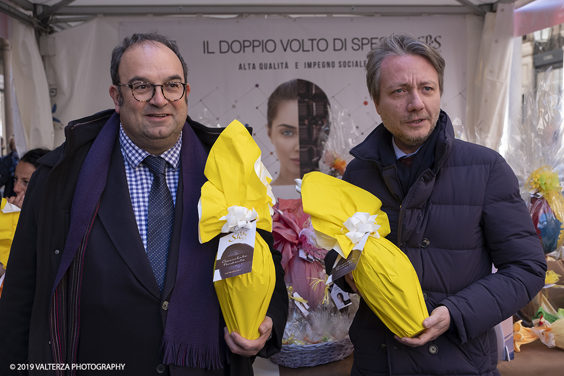 _DSF9304.jpg - 22/03/2019.TORINO. Giornata inaugurale dell secoda edizione dei DOLCI PORTICI. Nella foto  Alberto Sacco, assessore Commercio, Turismo e Lavoro e Guido Bolatto segretario della Camera di Commercio di Torino in visita agli stand della manifestazione dopo il taglio del nastro.