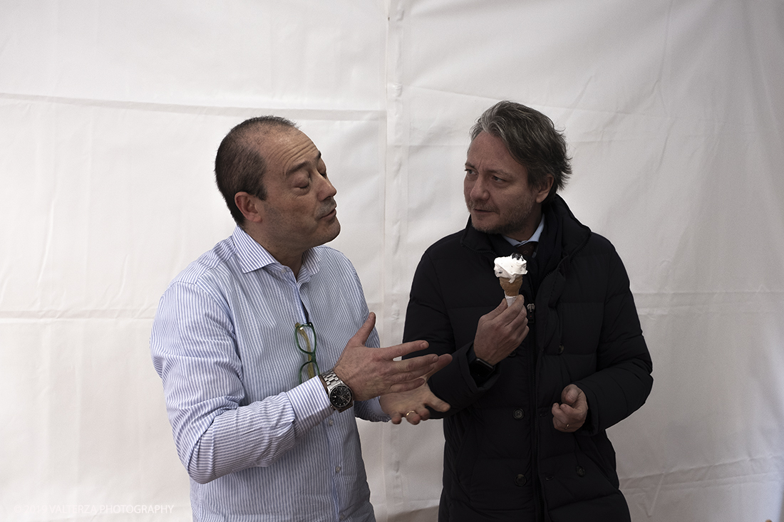 _DSF9434.jpg - 22/03/2019.TORINO. Giornata inaugurale dell secoda edizione dei DOLCI PORTICI. Nella foto Alberto Sacco, assessore Commercio, Turismo e Lavoro in visita allo stand della gelateria Marietti.