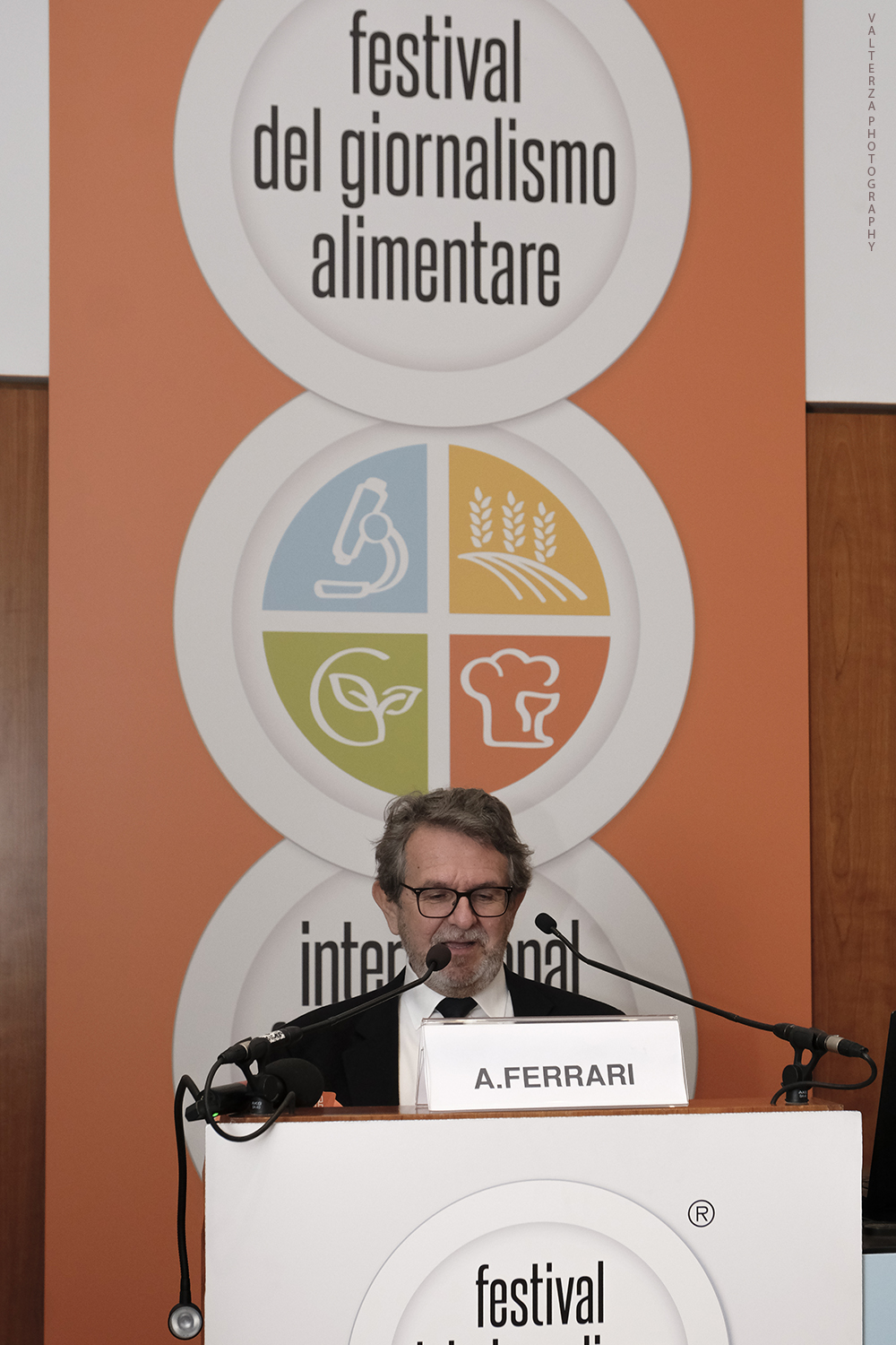 _DSF6078.jpg - 20/02/2020. Lingotto Fiere, Torino.  grazie alla presenza di esperti di settore, di alimentaristi, di aziende, di Associazioni, di semplici cittadini interessati e, soprattutto, di giornalisti, blogger e comunicatori. Nella foto l'intervento di Angelo Ferrari