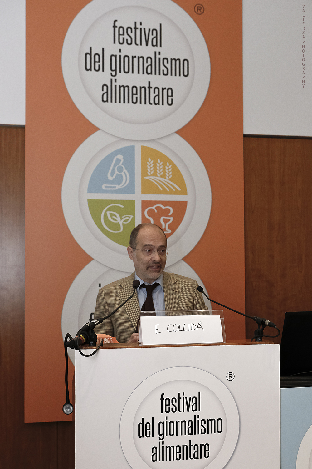 _DSF6120.jpg - 20/02/2020. Lingotto Fiere, Torino.  grazie alla presenza di esperti di settore, di alimentaristi, di aziende, di Associazioni, di semplici cittadini interessati e, soprattutto, di giornalisti, blogger e comunicatori. Nella foto  l'intervento di Giandomenico Genta.