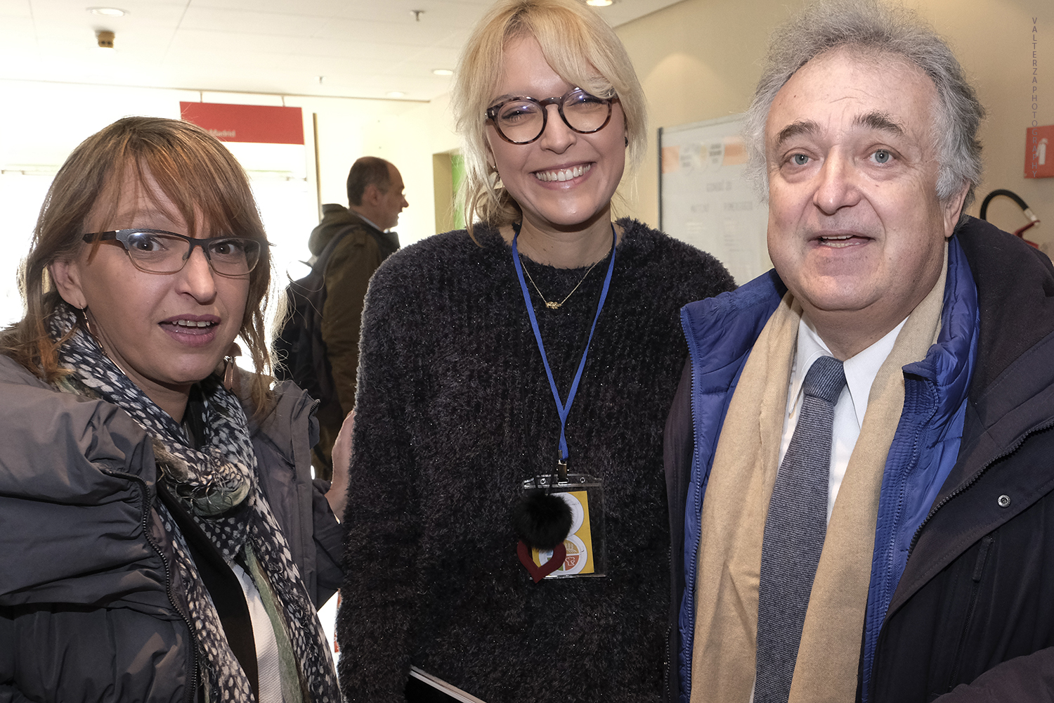 _DSF6253.jpg - 20/02/2020. Lingotto Fiere, Torino.  grazie alla presenza di esperti di settore, di alimentaristi, di aziende, di Associazioni, di semplici cittadini interessati e, soprattutto, di giornalisti, blogger e comunicatori. Nella foto  Alessandro Felis  giornalista e critico enogastronomico presente all'evento con colleghe giornaliste di food.