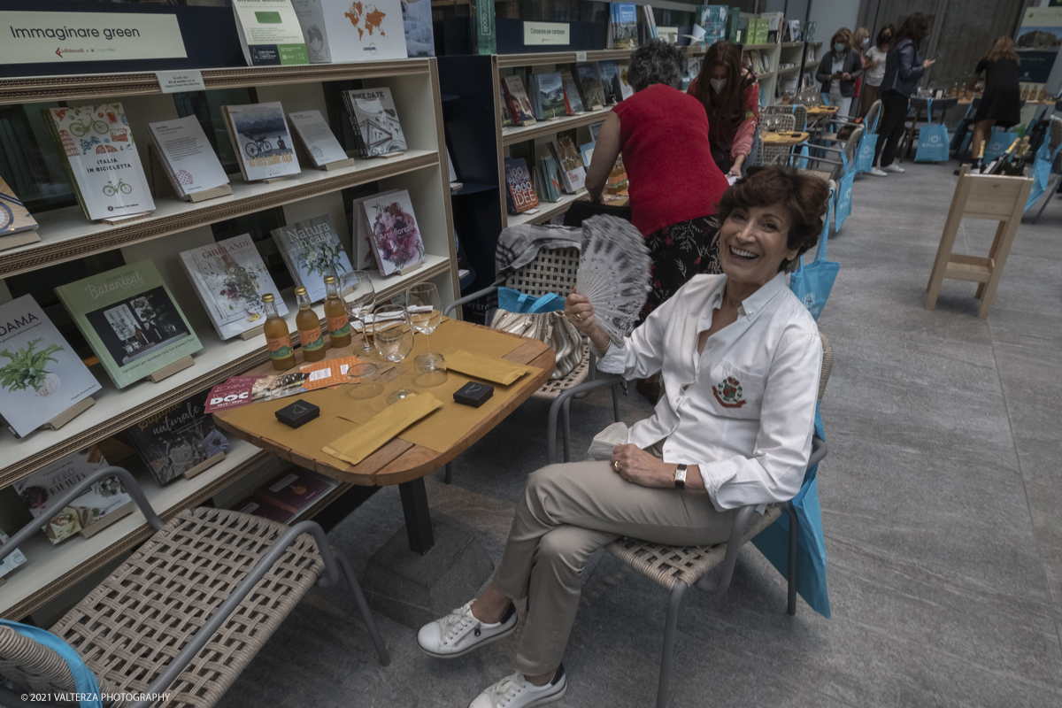 _DSF7647.jpg - 25/09/2021.Torino. Si Ã¨ svolta l'anteprima in presenza del Festival del Giornalismo Alimentare 2021 con â€œSostenibili dalla colazione allâ€™aperitivo". Nella foto momento in attesa dell'inizio dell'evento