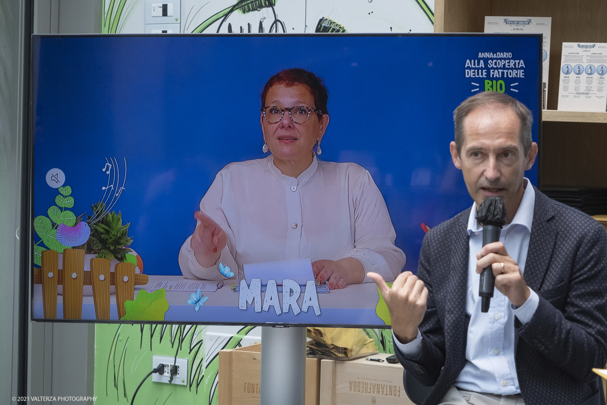 _DSF8130.jpg - 25/09/2021.Torino. Si Ã¨ svolta l'anteprima in presenza del Festival del Giornalismo Alimentare 2021 con â€œSostenibili dalla colazione allâ€™aperitivo". Nella foto Paolo Vittone del Laboratorio Chimico della Camera di Commercio ha illustrato lâ€™azione per favorire la diffusione del cibo biologico nelle mense scolastiche piemontesi.