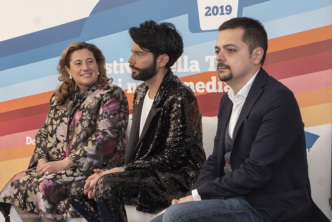 DSCF5448.jpg - 04/05/2019. Dogliani 2-5Maggio. Festival della TV avente come tema#percezioni, 4 giorni di dialoghi, confronti sguardi verso il mondo di domani. Nella foto partecipanti all'incontro "Real Time, la TV delle Meraviglie.",  Imma Polese, Federico Lauri, Gesualdo Vercio