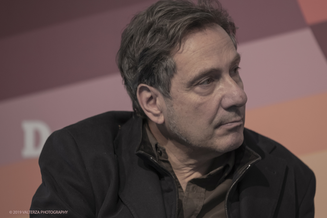 _DSF5096.jpg - 04/05/2019. Dogliani 2-5Maggio. Festival della TV avente come tema#percezioni, 4 giorni di dialoghi, confronti sguardi verso il mondo di domani. Nella foto partecipanti all'incontro "A come ambiente", Mario Tozzi