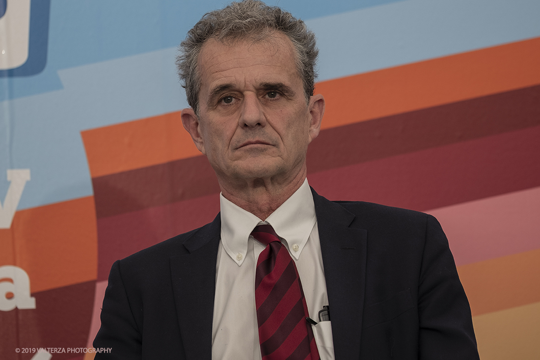 _DSF5688.jpg - 04/05/2019. Dogliani 2-5Maggio. Festival della TV avente come tema#percezioni, 4 giorni di dialoghi, confronti sguardi verso il mondo di domani. Nella foto partecipanti all'incontro " L'evoluzione delle Agenzie di Stampa", Marco Pratellesi condirettore di Agi Agenzia Giornalistica Italia