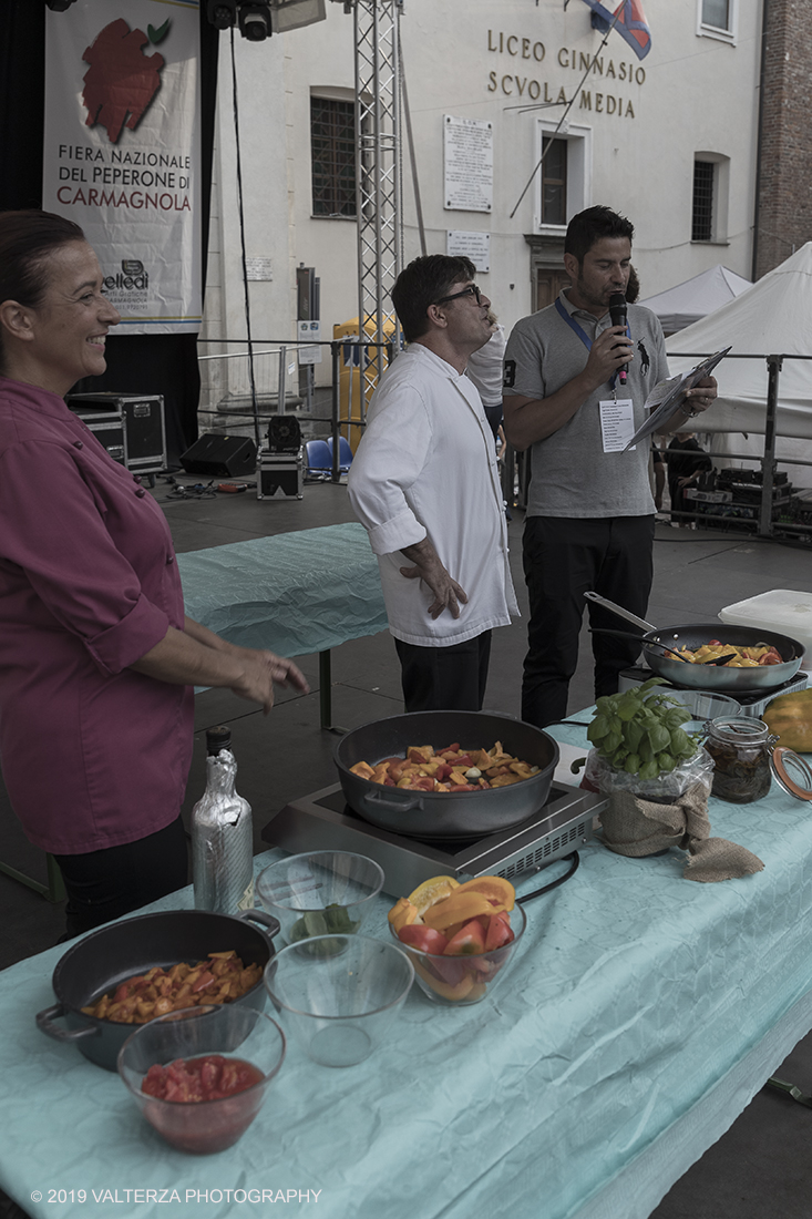 _G3I3935.jpg - 01/09/2019. Carmagnola. TO. Concorso del Peperone  Riservato ai produttori dellâ€™area di coltivazione del Peperone di Carmagnola, si premiano i migliori esemplari i dei quattro ecotipi locali: quadrato, lungo o corno di bue, trottola e tumaticot. Nella foto show-cooking della peperonata, in due diverse versioni, in chiusura del concorso del peperone. concorso del peperone.