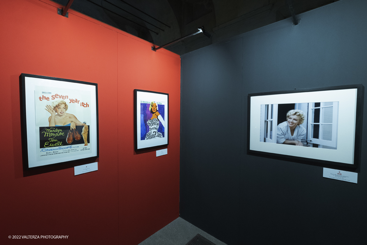 _DSF9779.jpg - 01/07/2022. Torino. A sessantâ€™anni dalla morte della Monroe, una mostra-evento con memorabilia originali, in parte esposti in anteprima mondiale e le fotografie , scattate dal fotografo,suo amico storico ,Sam Shaw. Nella foto parte dell'allestimento della mostra