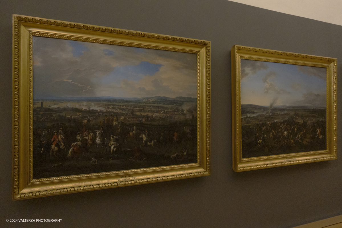 _DSF3516.jpg - 11/04/2024. Torino.  Al secondo piano della Galleria Sabauda ha aperto al pubblico  il nuovo allestimento della prestigiosa collezione del principe Eugenio di Savoia Soissons, insieme ai capolavori dei maestri primitivi nordici, alle raccolte di pittura fiamminga e olandese del Seicento provenienti dagli acquisti effettuati a piÃ¹ riprese dai Savoia tra il XVII e il XIX secolo. Nella foto  la parte iniziale del corridoio che introduce  alle sale dedicate alla collezione del principe Eugenio,  comandante in capo dellâ€™esercito asburgico,  documenta le dieci grandi battaglie che lo ritraggono in alcuni dei momenti piÃ¹ importanti delle sue campagne militari