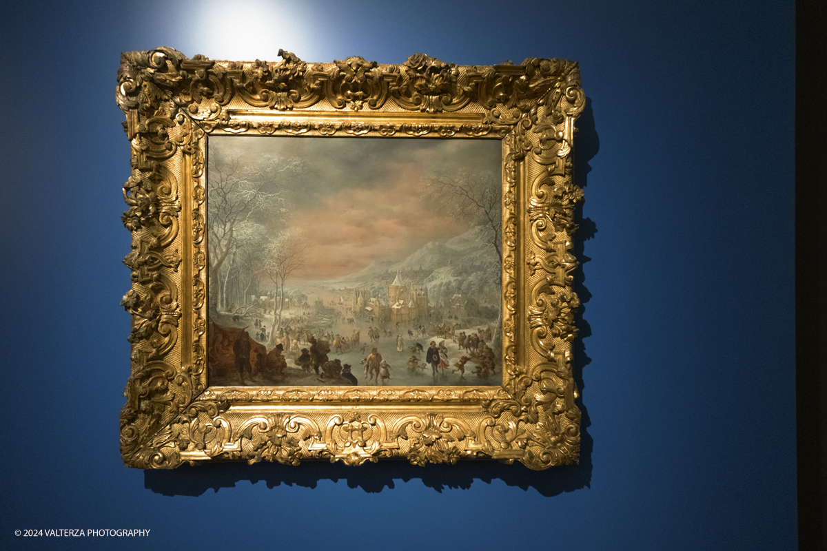 _DSF4163.jpg - 11/04/2024. Torino.  Al secondo piano della Galleria Sabauda ha aperto al pubblico  il nuovo allestimento della prestigiosa collezione del principe Eugenio di Savoia Soissons, insieme ai capolavori dei maestri primitivi nordici, alle raccolte di pittura fiamminga e olandese del Seicento provenienti dagli acquisti effettuati a piÃ¹ riprese dai Savoia tra il XVII e il XIX secolo. Nella foto autore Jan Grifffier paesaggio invernale con pattinatori, chiesa e villaggio lungo la riva di un fiume, circa 1700 - 1710