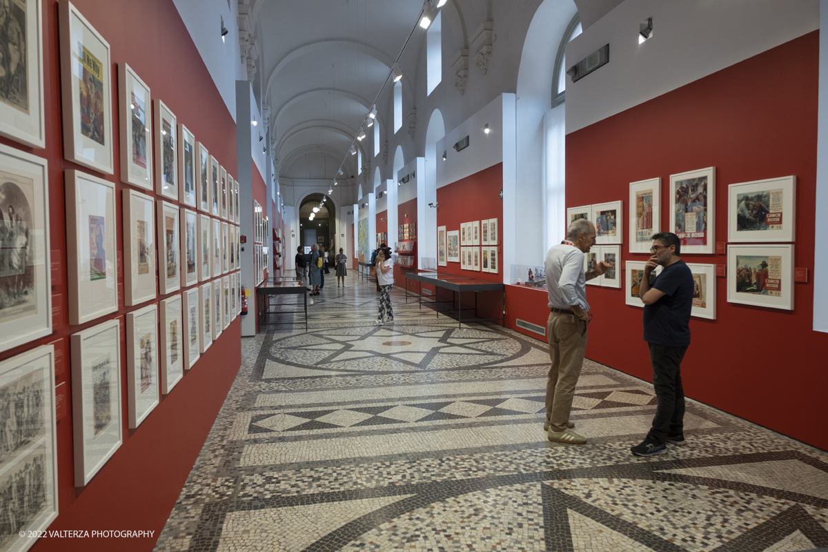 DSCF0162.jpg - 14/07/2022. Torino. La mostra, Ã¨ dedicata alla narrazione e al mito che si Ã¨ sviluppato intorno allâ€™Eroe dei due mondi: una figura iconica nata a metÃ  dellâ€™Ottocento e la cui onda lunga si propaga sino ai giorni nostri. Nella foto in visita alla mostra