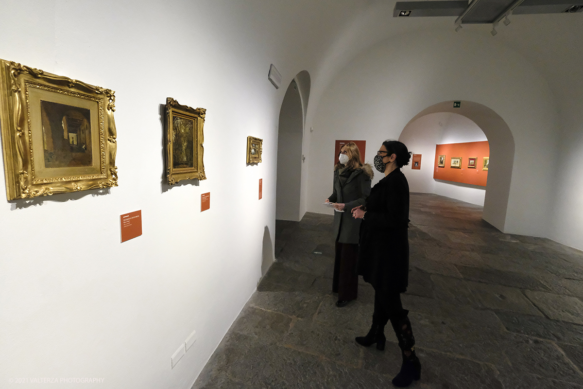 _DSF8973.jpg - 23/02/2021. Bard (Aosta). Il Forte di Bard apre la sua stagione artistica con una grande mostra sui Macchiaioli comprendente 80 opere. Nella foto in visita alla mostra