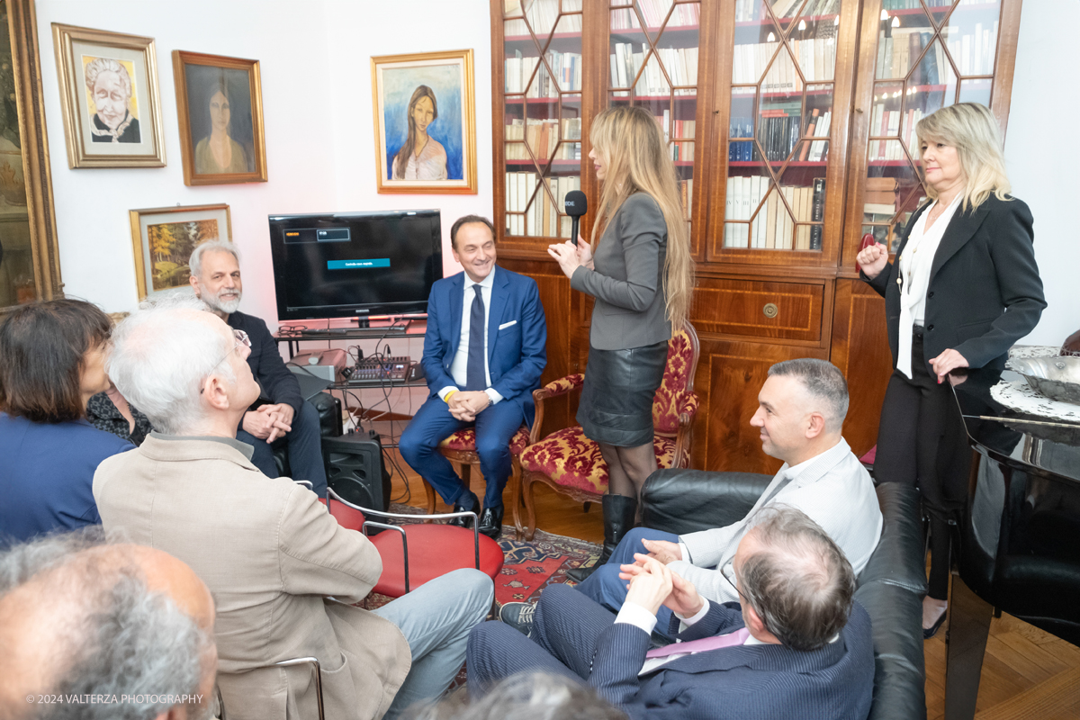 _DSF2978.jpg - Giugno-2024. Torino. Incontro con il Presidente della Regione Alberto Cirio nella sede del Caramella Choco Bistrot.Nella foto  un momento dell'incontro con i partecipanti all'evemto