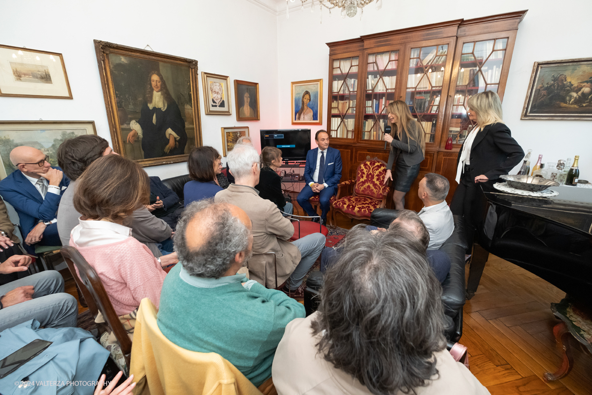 _DSF2989.jpg - Giugno-2024. Torino. Incontro con il Presidente della Regione Alberto Cirio nella sede del Caramella Choco Bistrot.Nella foto  un momento dell'incontro con i partecipanti all'evemto