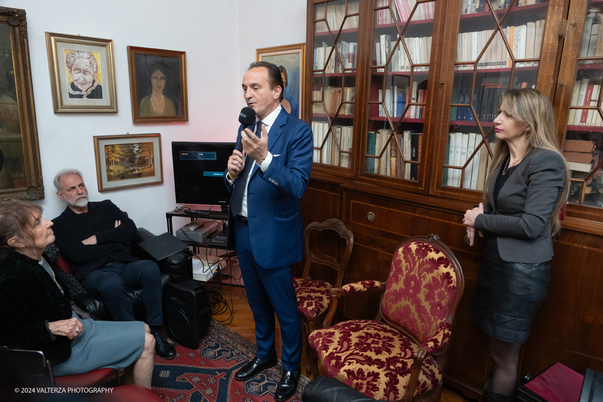 _DSF4705.jpg - Giugno-2024. Incontro con il Presidente della Regione Alberto Cirio nella sede del Caramella Choco Bistrot. Nella foto   un momento dell'incontro con i partecipanti all'evemto