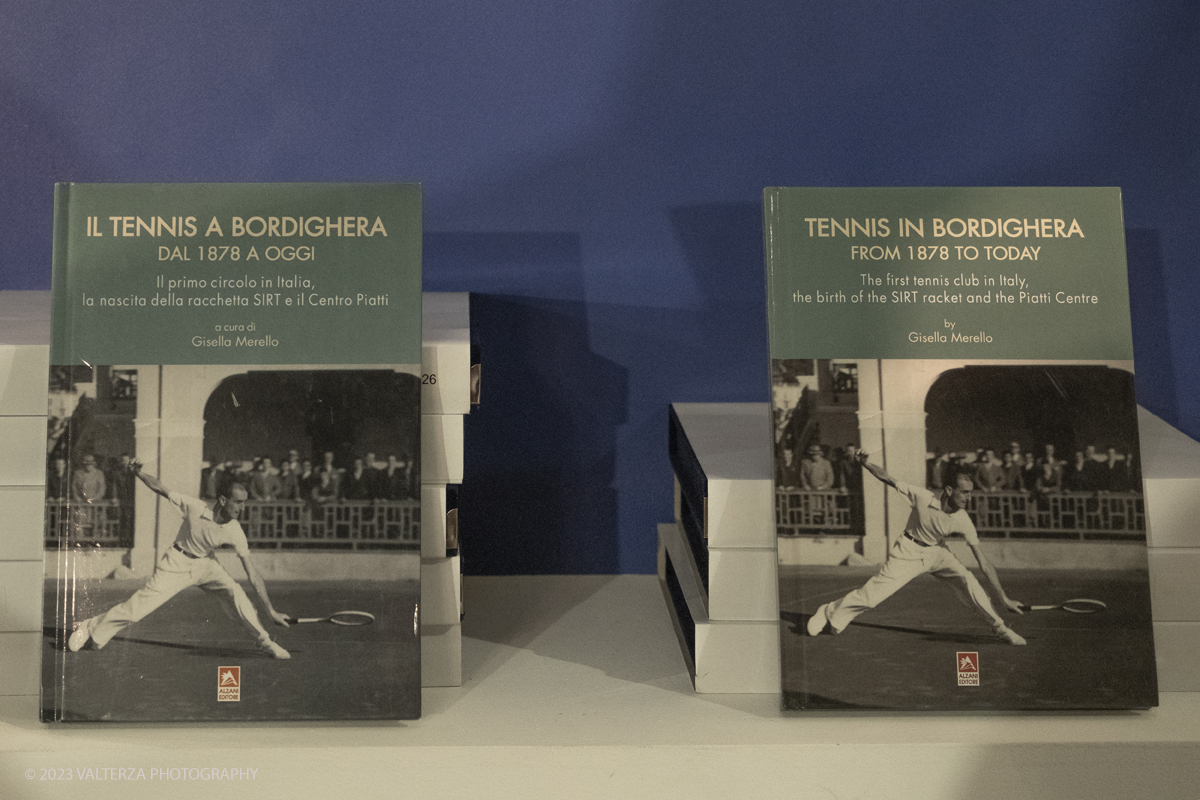 _DSF9336.jpg - 18/11/2023. Torino. Presentazione a Casa Tennis del libro. Il Tennis a Bordighera dal 1878 ad oggi.  Il primo circolo in Italia, la nascita della racchetta SIRT e il Centro Piatti a cura di Merello Gisella. Nella foto il libro presentato