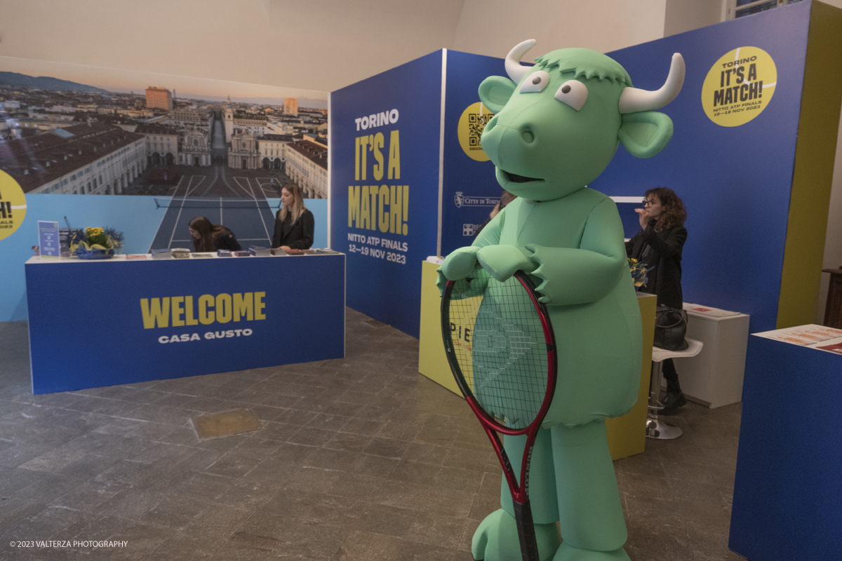 _DSF5461.jpg - 10/11/2023. Torino. Con il taglio del nastro alla presenza delle autoritÃ , oggi in piazza Castello sono stati ufficialmente inaugurati gli spazi di Casa Tennis, Casa Gusto e Casa Media. Nella foto interno di casa gusto