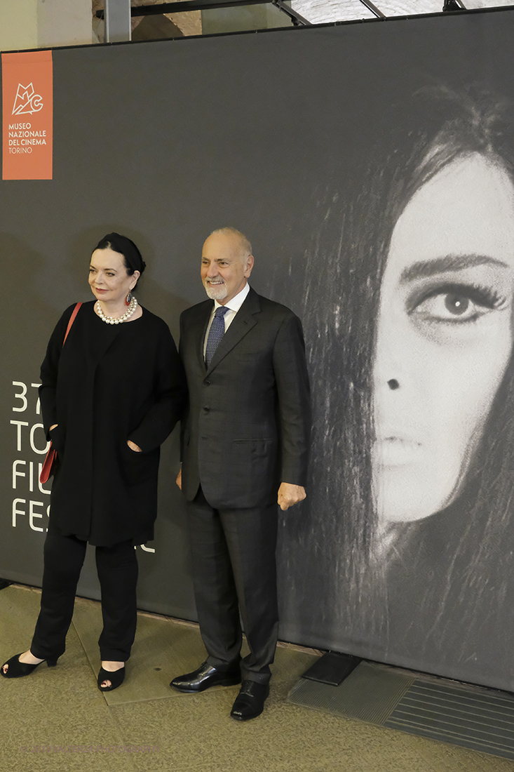 _DSF6059.jpg - 22/11/2019.Torino. Al via la 37ma edizione del Tff con un programma dedicato soprattutto all'horror. Nella foto Barbara Steele ed il presidente del Museo del Cinema Enzo Ghigo.