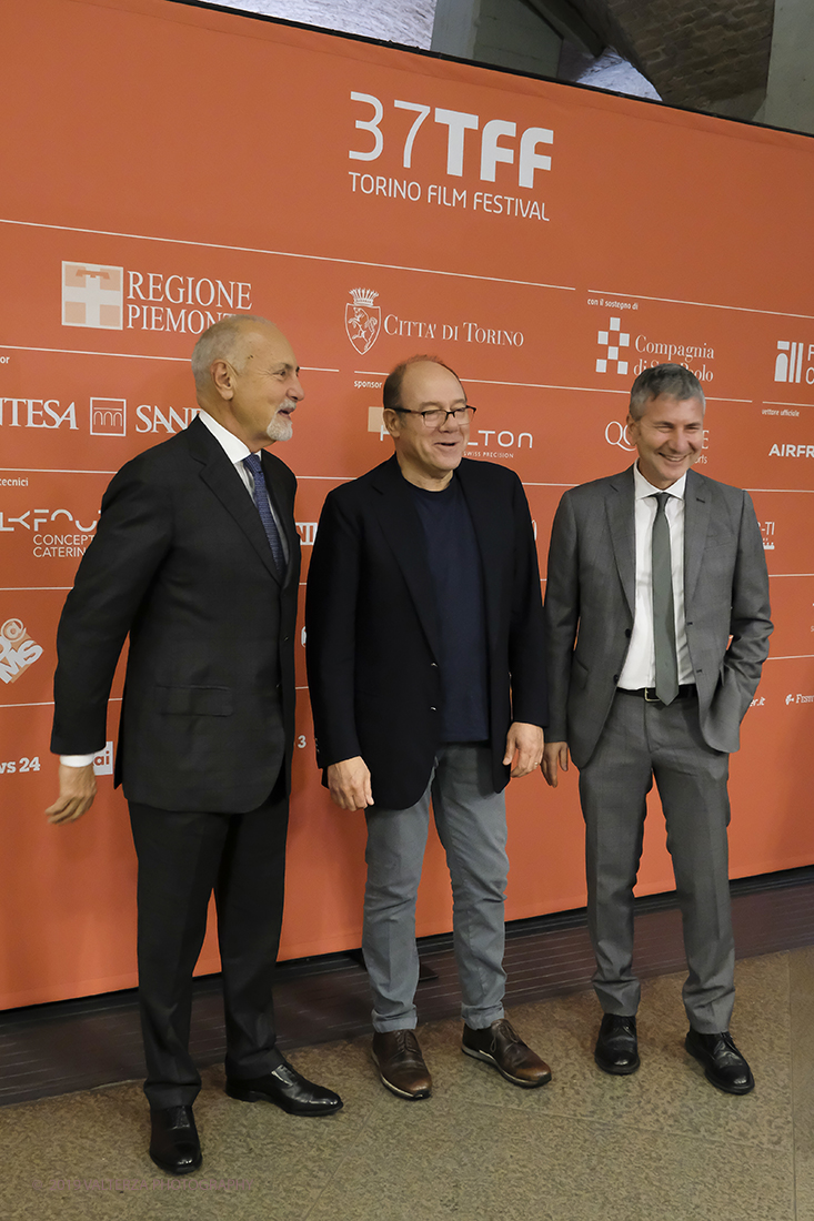 _DSF6218.jpg - 22/11/2019.Torino. Al via la 37ma edizione del Tff con un programma dedicato soprattutto all'horror. Nella foto Carlo Verdone con Enzo Ghigo presidente del Museo Nazionale del Cinema e Domenico de Gaetano direttore del medesimo