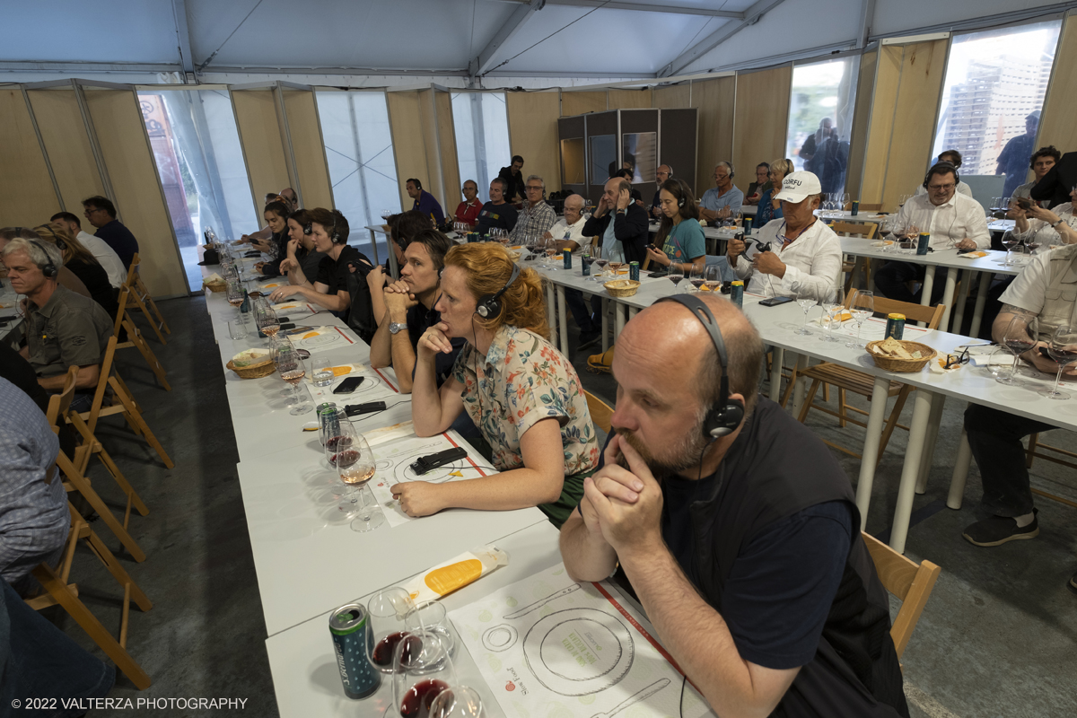 DSCF7762.jpg - 23/09/2022. Torino. Apertura della 14esima edizione di Terra Madre Salone del Gusto, lâ€™evento globale organizzato da Slow Food, Regione Piemonte e CittÃ  di Torino dedicato al cibo buono, pulito e giusto e alle politiche alimentari. Nella foto laboratorio sui salami crudi dell'Italia del Sud