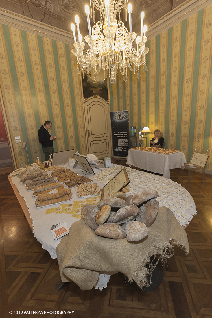 _X9B5793.jpg - 20-02-2019. Torino. palazzo Birago. Evento "OFF"  "Torino Capitale del Gusto- Invito a Palazzo" Una serata organizzata da Camera di Commercio di Torino e offerto dai Maestri del Gusto di Torino e provincia per parlare di innovazione nel settore agroalimentare. Nella foto un momento della serata presenti diverse eccellenze del settore alimentare di Torino e provincia.