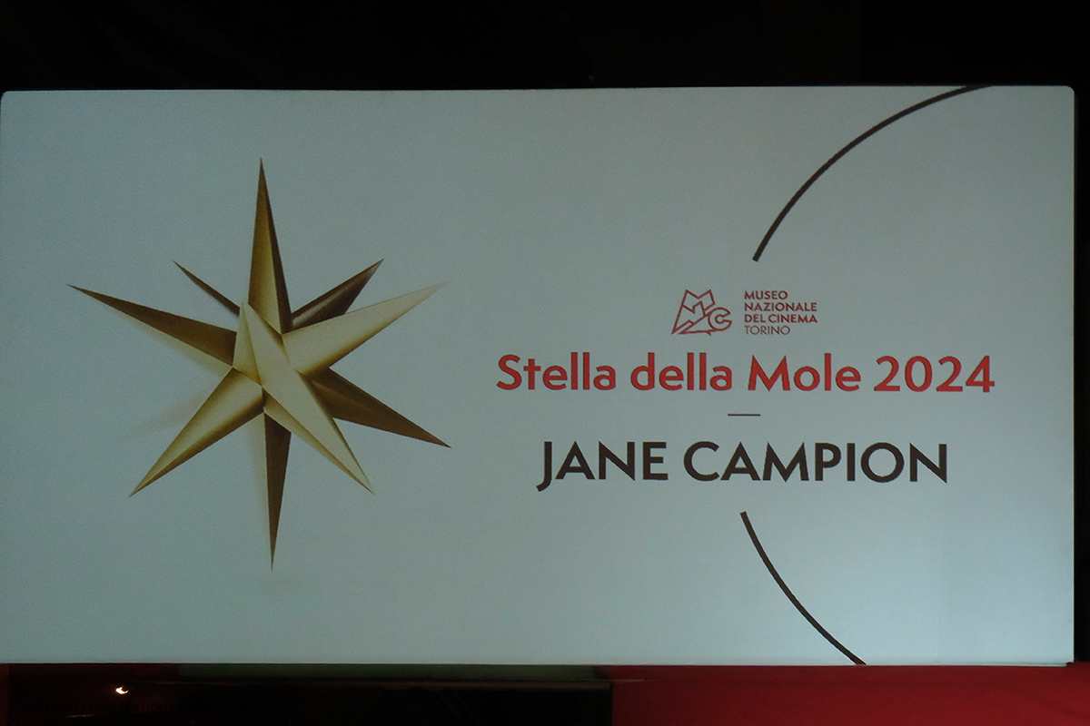 _DSF6473.jpg - 02/10/2024. Torino. La regista Jane Campion due volte vincitrice dellâ€™Oscar per Lezioni di piano e Il potere del cane ha ricevuto il Premio Stella della Mole  al Museo Nazionale del Cinema. Nella foto il manifesto dell'evento