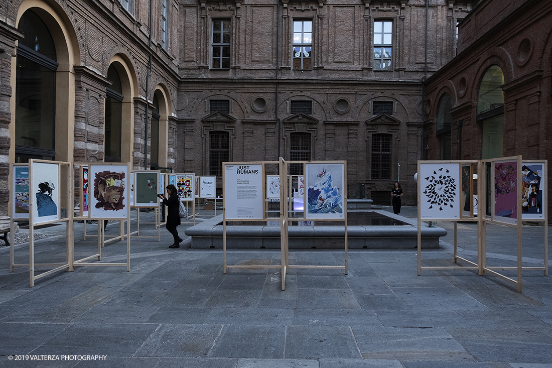 _DSF5958.jpg - 02/10/2019. Torino. Just Humans, 100 illustratori sono stati invitati a condividere la propria visione sul tema dellâ€™integrazione. 50 di loro arrivano dal panorama della scena locale ed hanno coinvolto altrettanti colleghi di provenienza nazionale ed internazionale a lavorare sul tema. Nella foto le opere di vari autori in mostra nel cortile interno del Museo Egizio