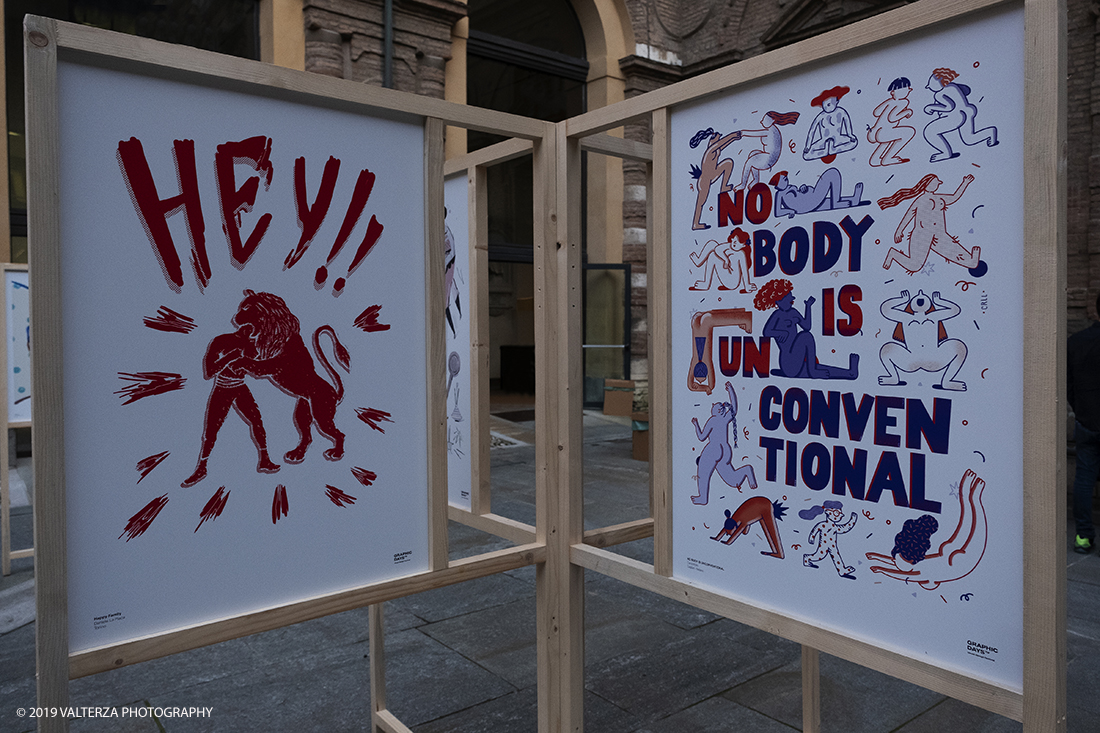 _DSF5974.jpg - 02/10/2019. Torino. Just Humans, 100 illustratori sono stati invitati a condividere la propria visione sul tema dellâ€™integrazione. 50 di loro arrivano dal panorama della scena locale ed hanno coinvolto altrettanti colleghi di provenienza nazionale ed internazionale a lavorare sul tema. Nella foto le opere di Daniele La Placa Happy Family e Carol Rollo No Body is Unconventional