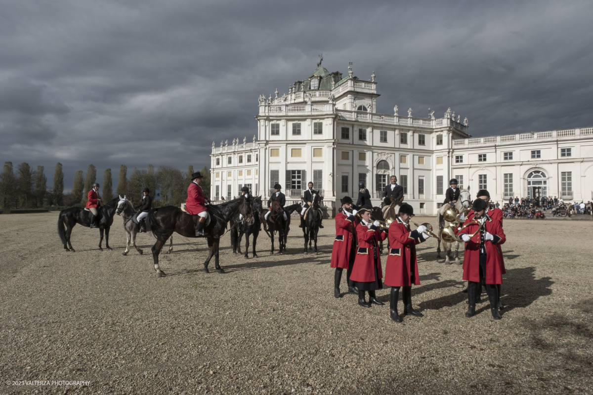 _DSF7170.jpg - 12-11-2023 Stupinigi.Gli antichi rituali della caccia reale rivivono alla Palazzina di Stupinigi nel mese dedicato all'arte venatoria al suono dei corni di Santâ€™Uberto patrimonio UNESCO. Nella foto un momento della rievocazione delle battute di caccia realizzate nei giarddini della reggia