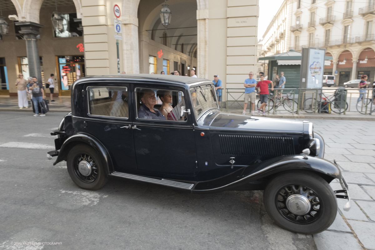 _DSF9097.jpg - 19/07/2023. Torino. MAUTO 90 anni. La parata delle vetture d'epoca. Nella foto un momento della parata attraverso via Roma