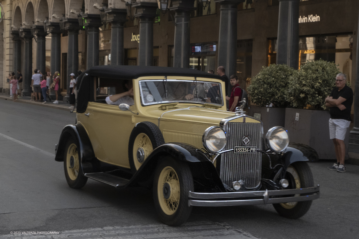 _DSF9185.jpg - 19/07/2023. Torino. MAUTO 90 anni. La parata delle vetture d'epoca. Nella foto un momento della parata attraverso via Roma